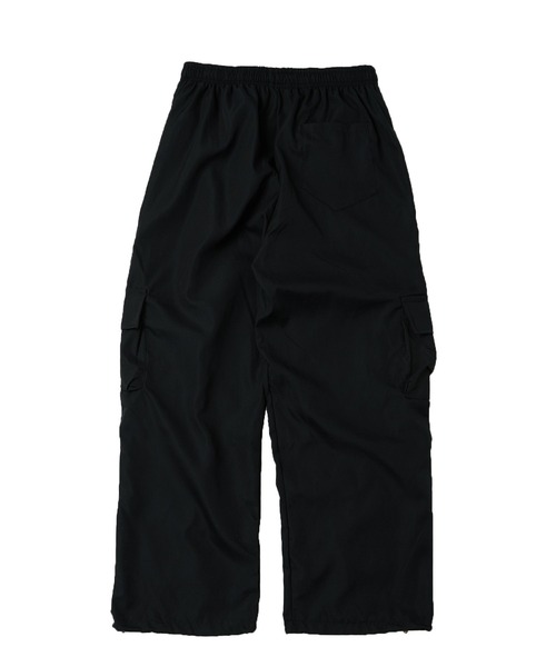 ALLuRing ChaRm(アリュリングチャーム)の「Side Line Cago Track Pants / サイドラインカーゴトラックパンツ(カーゴパンツ・レディース・ブラック・L/M)」の12枚目の写真