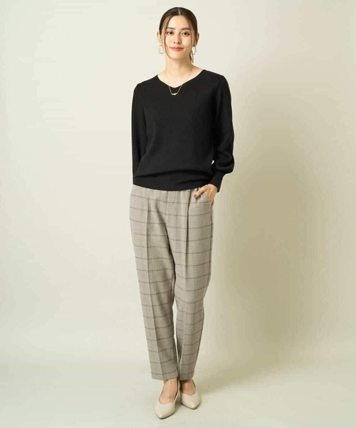 a.v.v（アーヴェヴェ）の「【洗える】Ｖネックパフスリーブニット/アンサンブル対応（ニット/セーター・レディース・ライトグレー/アイボリー/ブラック/ブルー/グレー/オレンジ/ミント/レッド/ネイビー・36/34/40/38/42）」の18枚目の写真