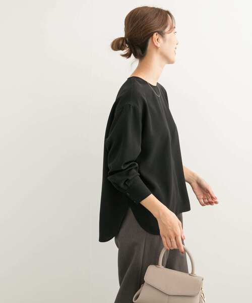 URBAN RESEARCH DOORS（アーバンリサーチドアーズ）の「ジョーゼットクルーネックブラウス（Tシャツ/カットソー・レディース・ベージュ系その他/ブラック/オフホワイト・MEDIUM）」の12枚目の写真