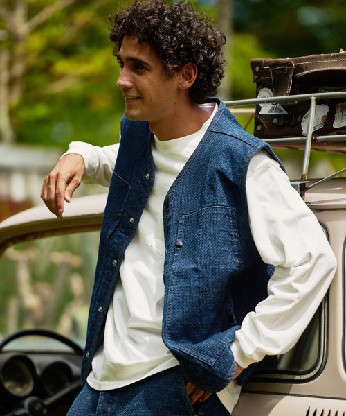 AOZORA（アオゾラ）の「AOZORA/アオゾラ　刺し子デニムベスト（ベスト・メンズ・オリーブ/インディゴブルー・MEDIUM/LARGE）」の2枚目の写真