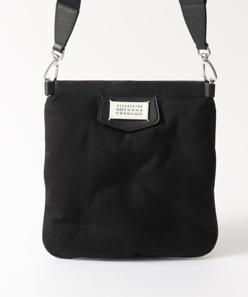 Maison Margiela（メゾンマルジェラ）の「Maison Margiela(メゾン マルジェラ) Glam Slam Sport Flat P　SB2WG0008/P1511（クラッチバッグ・メンズ・ブラック・FREE）」の17枚目の写真