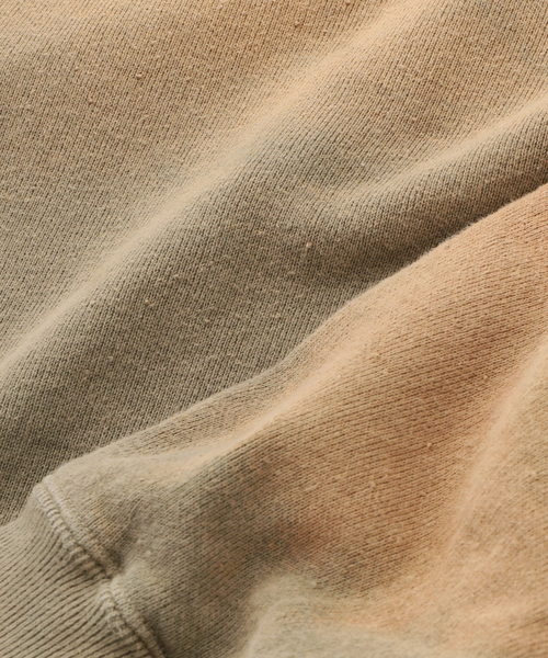 DAIRIKU（ダイリク）の「【DAIRIKU / ダイリク】Waterproof Sunburn Sweater（スウェット・メンズ・カーキ/ネイビー・MEDIUM）」の10枚目の写真