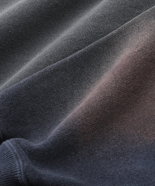 DAIRIKU（ダイリク）の「【DAIRIKU / ダイリク】Waterproof Sunburn Sweater（スウェット・メンズ・カーキ/ネイビー・MEDIUM）」の11枚目の写真