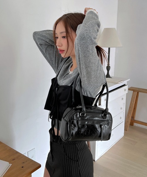 by muni:r（バイ ムニール）の「レザースクエアボストンショルダーバッグ（ショルダーバッグ・レディース・ブラウン/アイボリー/ブラック・ONE SIZE）」の14枚目の写真