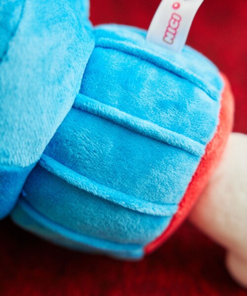 nici（ニキ）の「NICI × SANTA CRUZ/ニキ × サンタクルーズ サンタクルーズ スクリーミングハンド ぬいぐるみ 35cm（おもちゃ・メンズ・ブルー・ONE SIZE）」の11枚目の写真