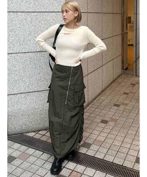 MURUA(ムルーア)の「シャギーアシメクロスニット(ニット/セーター・レディース・アイボリー/グレー/レッド/ブルー・FREE)」の19枚目の写真