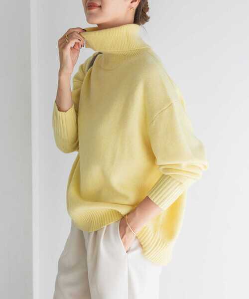 URBAN RESEARCH DOORS(アーバンリサーチドアーズ)の「ハミルトンウールタートルプルオーバー(ニット/セーター・レディース・イエロー/モカ/ブラック系その他・MEDIUM)」の3枚目の写真
