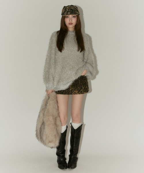 BLONDEY（ブロンディ）の「グリッターフェザーオーバーニット（ニット/セーター・レディース・ベージュ/ホワイト/チャコールグレー・FREE）」の5枚目の写真