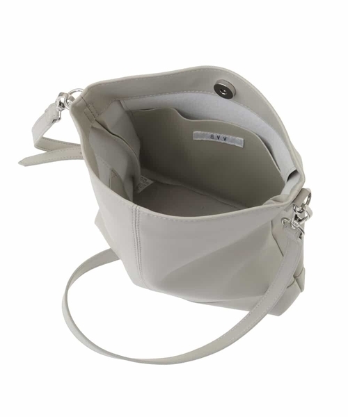 a.v.v（アーヴェヴェ）の「ショルダーバッグ【ドコデモBAGシリーズ】（ショルダーバッグ・メンズ・ブラック/アイボリー/ネイビー/ライトグレー・46）」の11枚目の写真