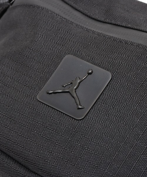 JORDAN BRAND（ジョーダンブランド）の「JORDAN CORDURA FRANCHISE CROSS BODY / ジョーダン コーデュラ フランチャイズ クロスボディ 【SP】（ショルダーバッグ・メンズ・ブラック・FREE）」の4枚目の写真