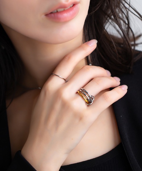 kirakiraShop(キラキラショップ)の「3連 バイカラー コネクテッド リング(リング・レディース・シルバー・6号/7号/8号)」の10枚目の写真