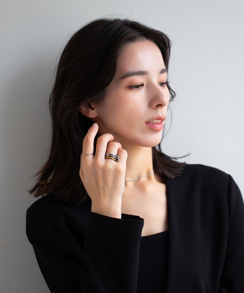 kirakiraShop(キラキラショップ)の「3連 バイカラー コネクテッド リング(リング・レディース・シルバー・6号/7号/8号)」の11枚目の写真