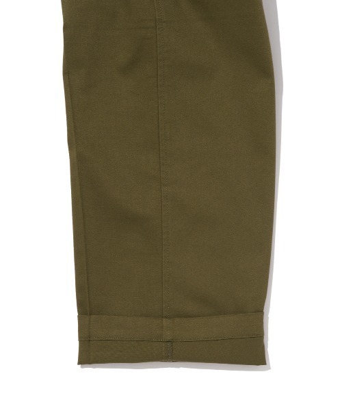 Levi's(リーバイス)の「Levi's/リーバイス STA PREST ワイドレッグ クロップ カーキ DARK OLIVE(チノパンツ・メンズ・グリーン・34inch/31inch/32inch/33inch)」の9枚目の写真
