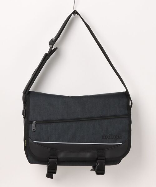 mobus（モーブス）の「【mobus/モーブス】 フラップショルダーバッグ（ショルダーバッグ・メンズ・グレー/ネイビー・FREE）」の2枚目の写真