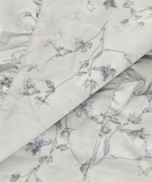 MAJESTIC LEGON（マジェスティックレゴン）の「襟付きシアーフリルブラウス（シャツ/ブラウス・レディース・ピンク/アイボリー/グレー/グレー系その他/イエロー系その他・MEDIUM）」の6枚目の写真