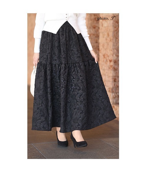 Sawa a la mode(サワアラモード)の「カーディガンと花柄ジャガードスカートのセットアップ(ワンピース・レディース・ホワイト/ブラック・FREE)」の8枚目の写真