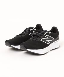 《New Balance》M520