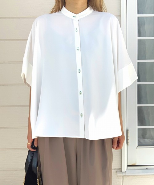 Q(キュー)の「BOXシルエット5分袖シャツ(シャツ/ブラウス・レディース・ブラック/ホワイト/モスグリーン・MEDIUM)」の12枚目の写真