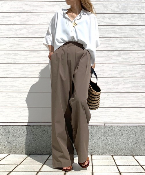 Q(キュー)の「BOXシルエット5分袖シャツ(シャツ/ブラウス・レディース・ブラック/ホワイト/モスグリーン・MEDIUM)」の10枚目の写真