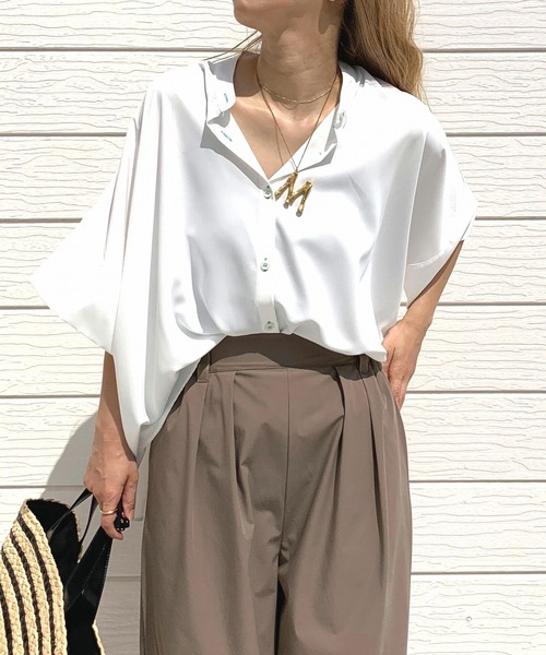 Q(キュー)の「BOXシルエット5分袖シャツ(シャツ/ブラウス・レディース・ブラック/ホワイト/モスグリーン・MEDIUM)」の6枚目の写真