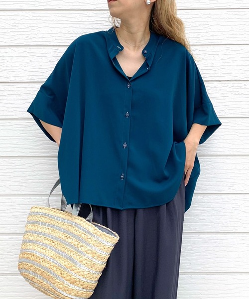 Q(キュー)の「BOXシルエット5分袖シャツ(シャツ/ブラウス・レディース・ブラック/ホワイト/モスグリーン・MEDIUM)」の19枚目の写真