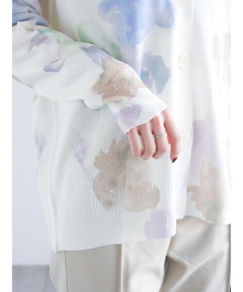 Te chichi（テチチ）の「フラワープリントカーディガン《2025spring catalog item》（カーディガン/ボレロ・レディース・オフホワイト/ベージュ・F）」の15枚目の写真