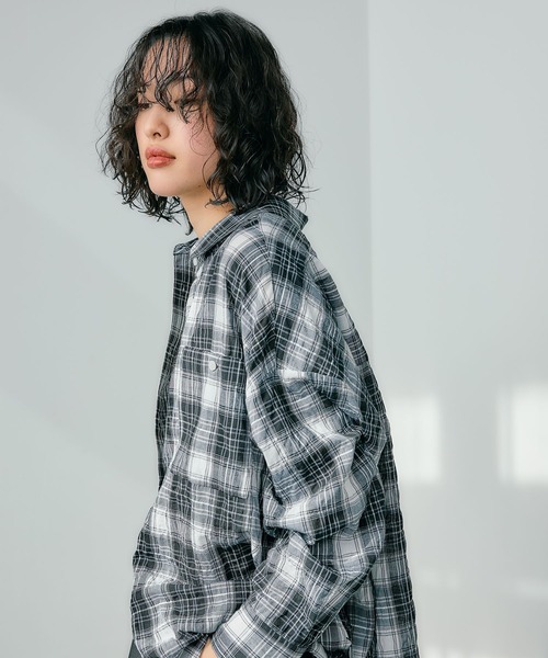 LEPSIM(レプシィム)の「チェックシャツ 323429(シャツ/ブラウス・レディース・ブラック/ネイビー/ベージュ・FREE)」の6枚目の写真