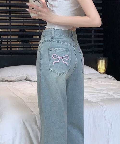ARCHIVER（アーカイバ）の「【RS】【Lilamusant(リラミュゾン)》 バックリボン刺繍ポケットワイドストレートデニムパンツ バレエコア Y2K 韓国ストリート（デニムパンツ・レディース・ブルー・S/L/M）」の10枚目の写真