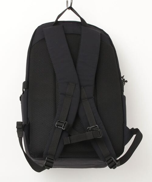 Gramicci(グラミチ)の「『GRAMICCI(グラミチ) 』CORDURA DAY PACK(バックパック/リュック・メンズ・ブラック/オリーブ・FREE)」の4枚目の写真