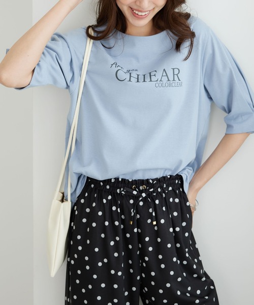 BELLUNA PLUS（ベルーナ）の「汗ジミ対策！袖タック使いロゴプルオーバー（Tシャツ/カットソー・レディース・ブラック/オフホワイト/ブルー/ベージュ・MEDIUM/LARGE/X-LARGE）」の4枚目の写真