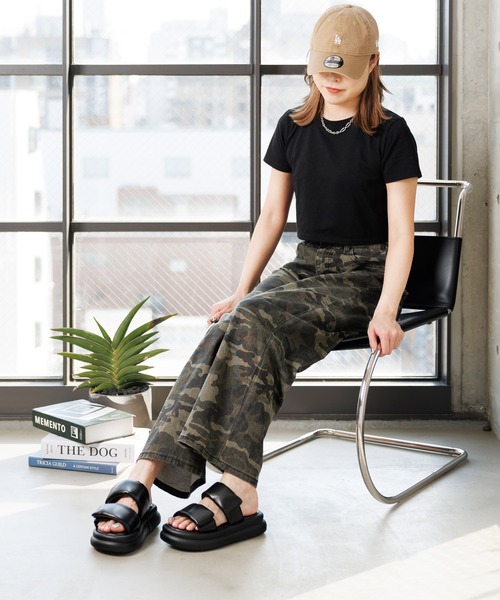 attagirl(アタガール)の「パデットベルトミュールサンダル(サンダル・レディース・アイボリー/ブラック/シルバー・S/M/L/LL)」の13枚目の写真