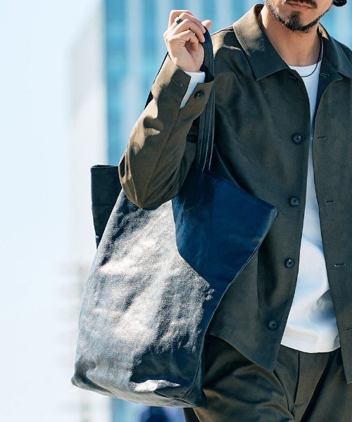 wjk（ダヴルジェイケイ）の「mko12782-KOBE LEATHER big tote bag ビッグトートバッグ（トートバッグ・メンズ・ブラック・FREE）」の16枚目の写真