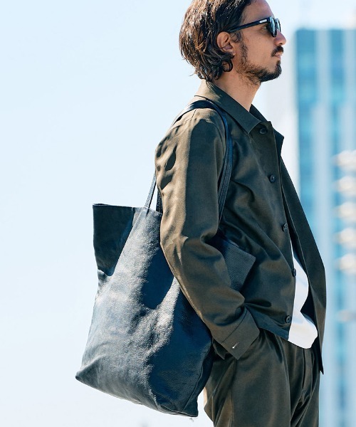 wjk（ダヴルジェイケイ）の「mko12782-KOBE LEATHER big tote bag ビッグトートバッグ（トートバッグ・メンズ・ブラック・FREE）」の12枚目の写真