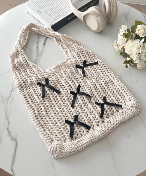 apres jour（アプレジュール）の「【apres jour×ARIAZ】透かし編みリボントートバッグ（トートバッグ・レディース・アイボリー・FREE）」の3枚目の写真