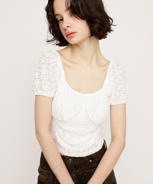 SLY（スライ）の「PUFF SLEEVE GATHER CUT TOPS パフスリーブ ギャザー カット トップス（Tシャツ/カットソー・レディース・ブラック/ホワイト・FREE）」の2枚目の写真