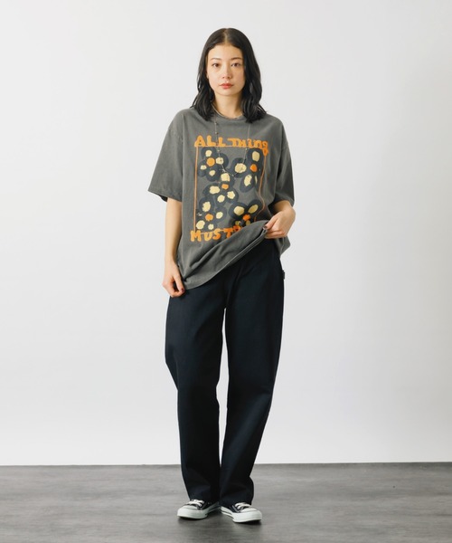 KURO(クロ)の「【KURO/クロ】ANYTHING FLOWER Tシャツ/日本製【WEB限定】(Tシャツ/カットソー・レディース・ブラック/ホワイト・フリー)」の4枚目の写真