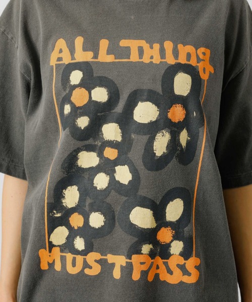 KURO(クロ)の「【KURO/クロ】ANYTHING FLOWER Tシャツ/日本製【WEB限定】(Tシャツ/カットソー・レディース・ブラック/ホワイト・フリー)」の7枚目の写真