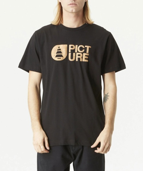 PICTURE ORGANIC CLOTHING(ピクチャーオーガニッククロージング)の「【PICTURE/ピクチャー】BASEMENT CORK TEE/半袖ロゴTシャツ(Tシャツ/カットソー・メンズ・イエロー系その他/グリーン系その他/ブラック/ホワイト・LARGE/X-LARGE/MEDIUM)」の1枚目の写真