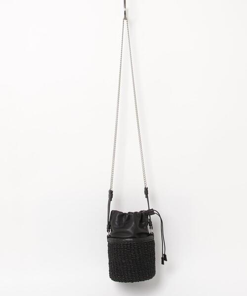 POMTATA(ポンタタ)の「POMTATA/ポンタタ/VIN MINI SHOULDER/P2838(ショルダーバッグ・レディース・ナチュラル/ブラック・F)」の3枚目の写真