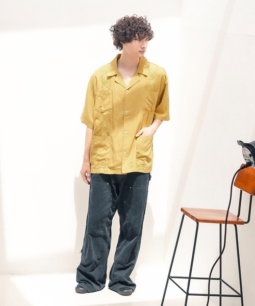 上質 レーヨン キューバシャツ 黒 木ボタン 刺繍ワンポイント ゆるだぼ 美品 上質 レーヨン キューバシャツ 黒 木ボタン 刺繍ワンポイント