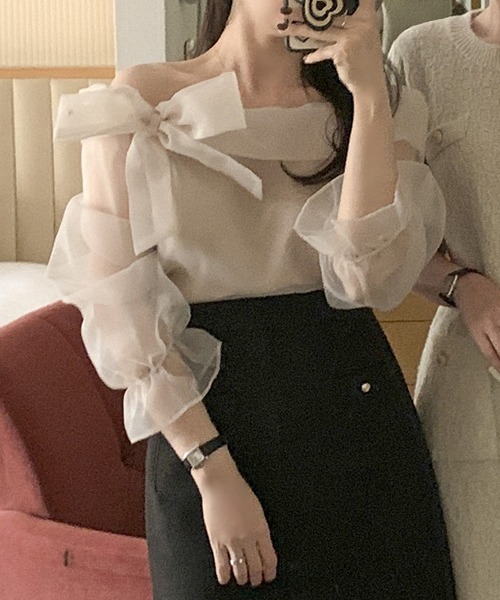 gossip!ロサンゼルス(ゴシップロサンゼルス)の「YUGA ワンショルダー ボウタイメッシュトップス(シャツ/ブラウス・レディース・ブラック/オフホワイト・FREE)」の13枚目の写真