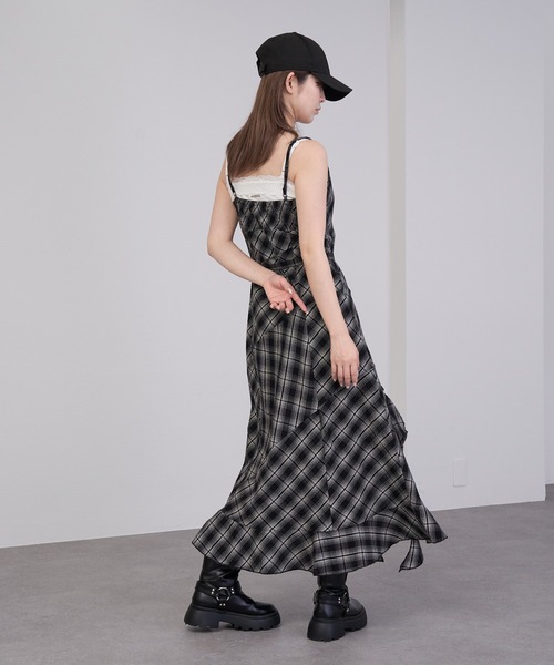 RAY CASSIN（レイカズン）の「【チェック/レース】裾フリルラウンドキャミワンピース（ワンピース・レディース・ブラック系その他/ホワイト系その他2/ブラック系その他2/ホワイト系その他・FREE）」の15枚目の写真