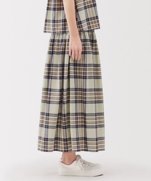 無印良品(ムジルシリョウヒン)の「婦人 マドラスチェックフレアスカート(スカート・レディース・ホワイト系/ブルー系・S/M/L/XL)」の4枚目の写真