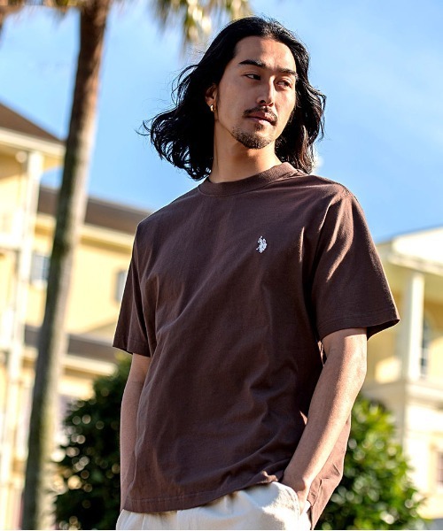 U.S. POLO ASSN.(ユーエスポロアッスン)の「『U.S. POLO ASSN/ユーエスポロアッスン』クルーネック半袖Tシャツ(Tシャツ/カットソー・メンズ・ダークブラウン/ネイビー/サーモンピンク/ブラック×ホワイト/オフホワイト/ダークグリーン/キャメル・L/M)」の4枚目の写真