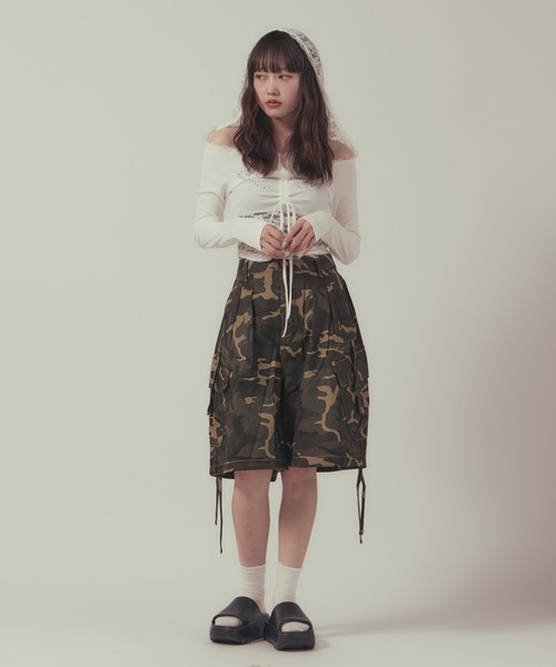 AO2(アオズ)の「Off ShoulderLace Hoodie Tops/フード付きレースオフショルトップス(Tシャツ/カットソー・レディース・ホワイト・FREE)」の4枚目の写真