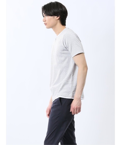 TAKA-Q（タカキュー）の「【ストレッチ 吸水速乾】タカキュー メランジポンチ キーネック 半袖 Tシャツ（Tシャツ/カットソー・メンズ・ライトグレー/ネイビー・MEDIUM/LARGE/X-LARGE）」の3枚目の写真