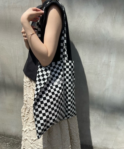 HONEY MI HONEY(ハニーミーハニー)の「block check totebag(トートバッグ・レディース・ブラック/ブルーグレー/ライトグリーン・FREE)」の6枚目の写真