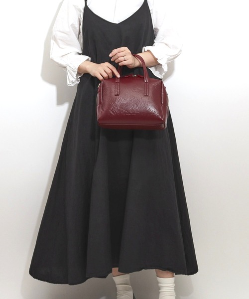 Legato Largo(レガートラルゴ)の「Legato Largo リンクルフェイクレザー 2WAYボストン(ショルダーバッグ・レディース・ワイン/アイボリー/シルバー・FREE)」の4枚目の写真