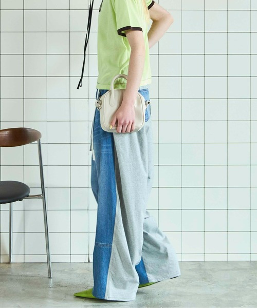 MAISON SPECIAL(メゾンスペシャル)の「Cut Docking Curve Denim Pants/カットドッキングカーブデニム(デニムパンツ・レディース・ブラック/ブルー・36/38)」の7枚目の写真