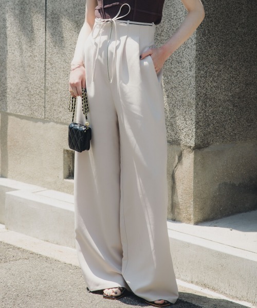 slattgir（スラットジール）の「高身長　リボン付ハイウエストタックワイドパンツ（トールサイズ）Essenave（その他パンツ・レディース・モカ/アイボリー・T3L/TLL/TM/TL）」の3枚目の写真